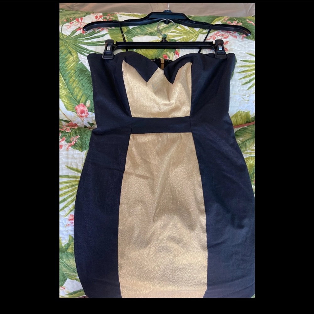 🔥Nicole Miller Strapless Cocktail Dress🔥Sz 4